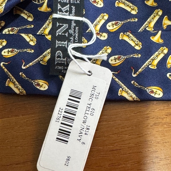Thomas Pink Navy Blue Musical Instrument Tie - Picture 2 of 9